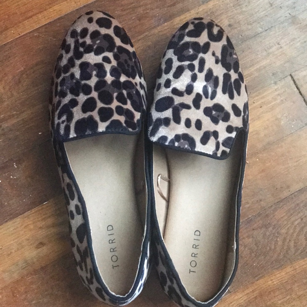 Torrid leopard print wide width flats
